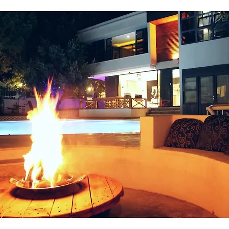 Saga Suites Apartment *