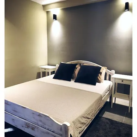Saga Suites Apartman